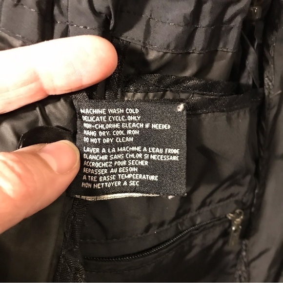 𝅺COLE Haan 3/4 length nylon jacket/ coat.  Women’s small.  Black. - Picture 6 of 6